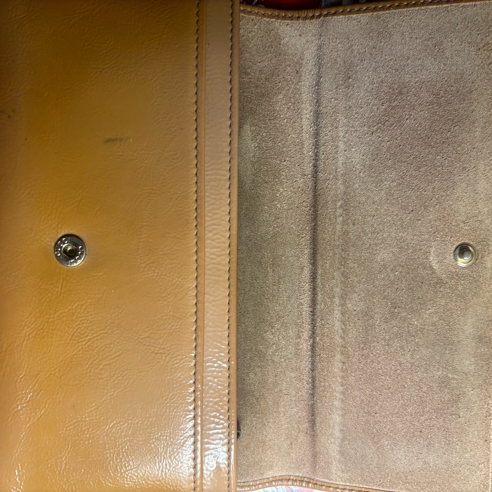 Gucci Vintage Patent Leather Wallet - Picture 10 of 10